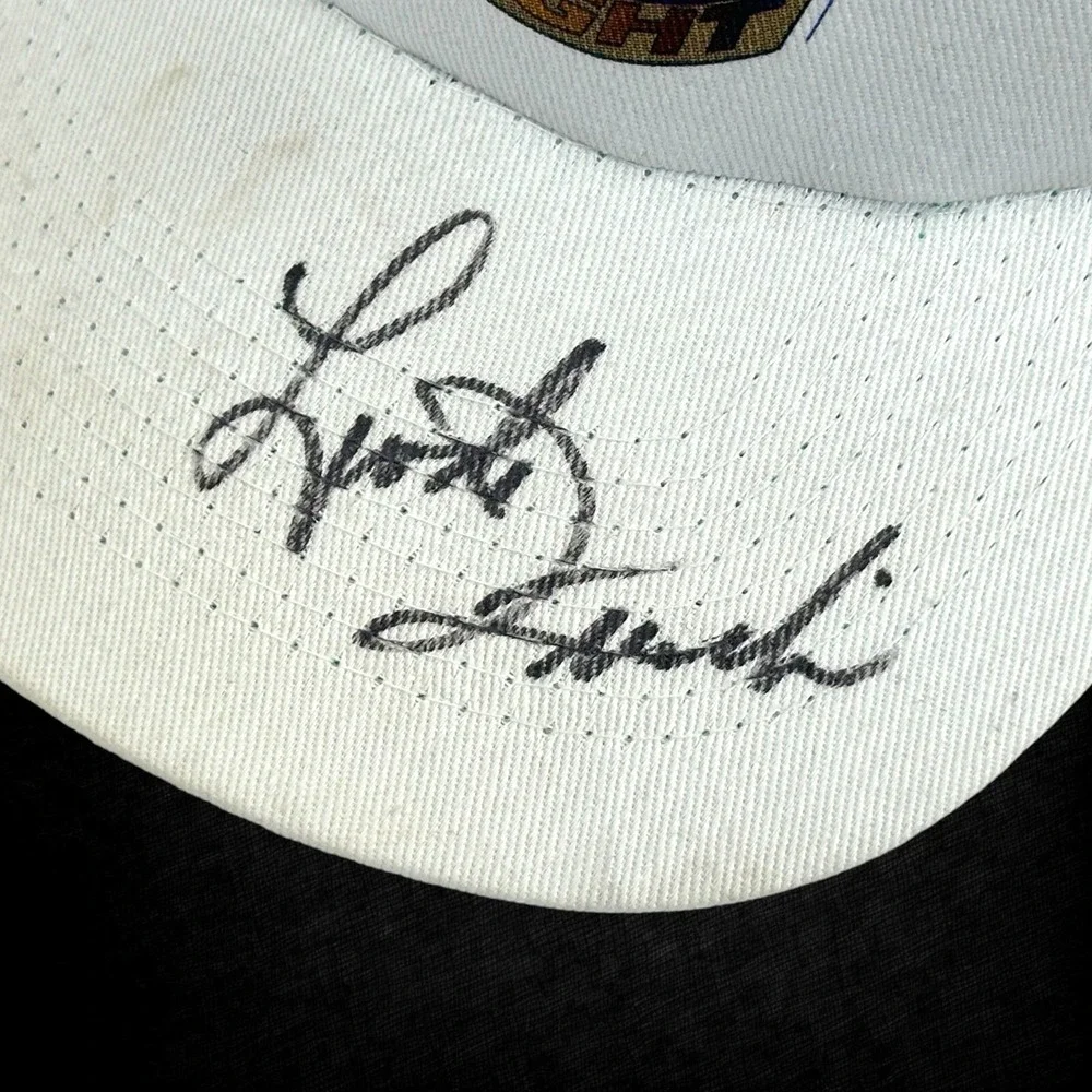 Pilot Linda Finch Autographed‎ Hat Vintage 90s White Snapback Pratt Whitney Cap